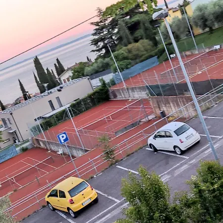 Nest With Pool And View Garda (Verona)