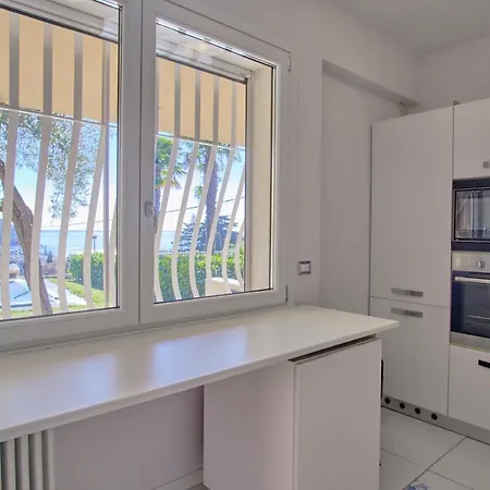 Сasa de vacaciones Nest With Pool And View